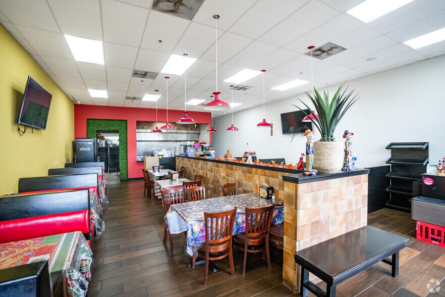 More Photos Of 701 E Nolana Loop, Pharr Storefront For Sale