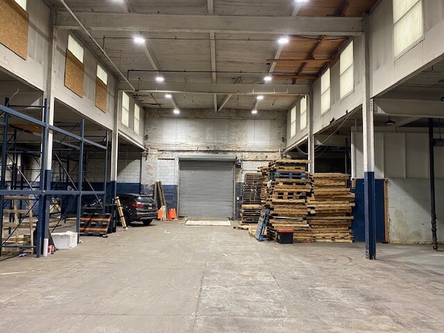 More Photos Of 199 Coit St, Irvington Warehouse For Lease