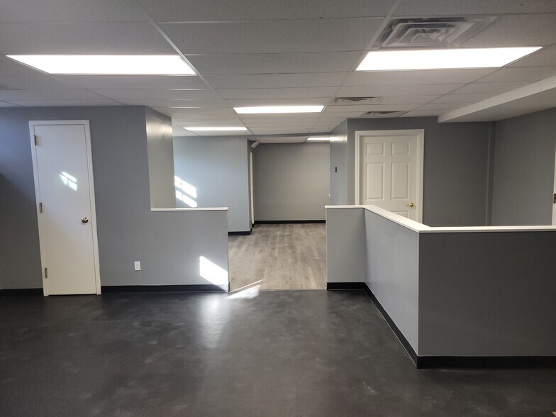 More Photos Of 160 Commack Rd, Commack Medical For Lease