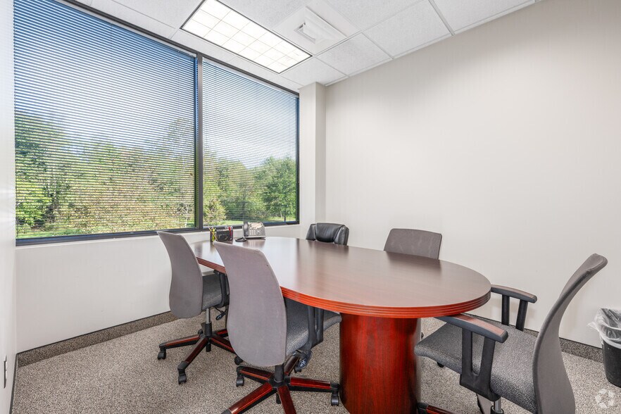 More Photos Of 7230 Lee Deforest Dr, Columbia Office For Sale