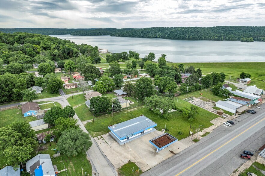 More Photos Of 101 S Main Street, Spavinaw Restaurant For Sale