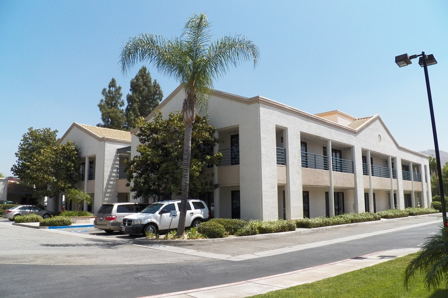 More Photos Of 1430 E Cooley Dr, Colton Loft Creative Space For Lease