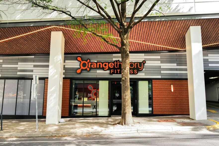 More Photos Of 100 West Third St, Charlotte General Retail For Lease