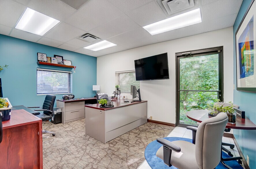 More Photos Of 8900 N Dixie Dr, Dayton Medical For Lease