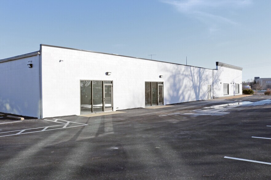 More Photos Of 455 Salem Pl, Fairview Heights Storefront Retail Office For Lease