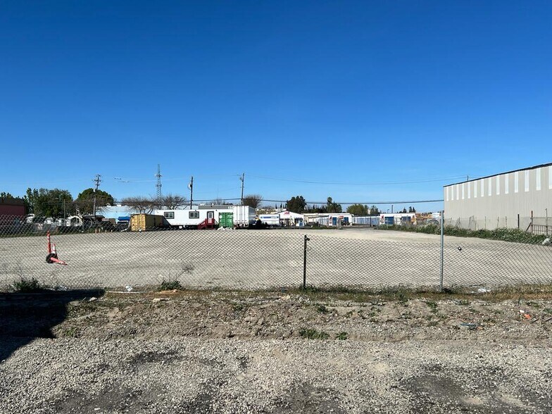 More Photos Of 1310 E Beamer St, Woodland Land For Sale