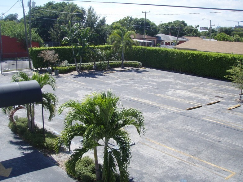 More Photos Of 4100 N Miami Ave, Miami Office For Lease