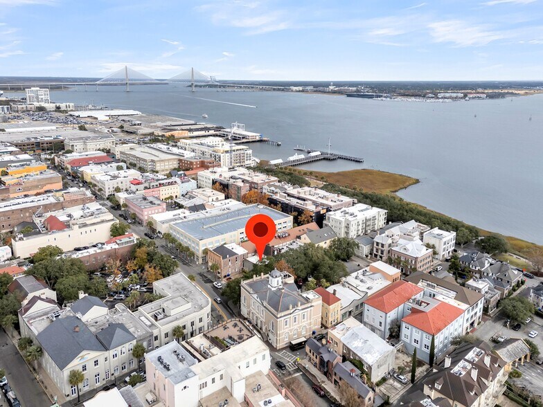 More Photos Of 12 Gillon St, Charleston Office For Lease