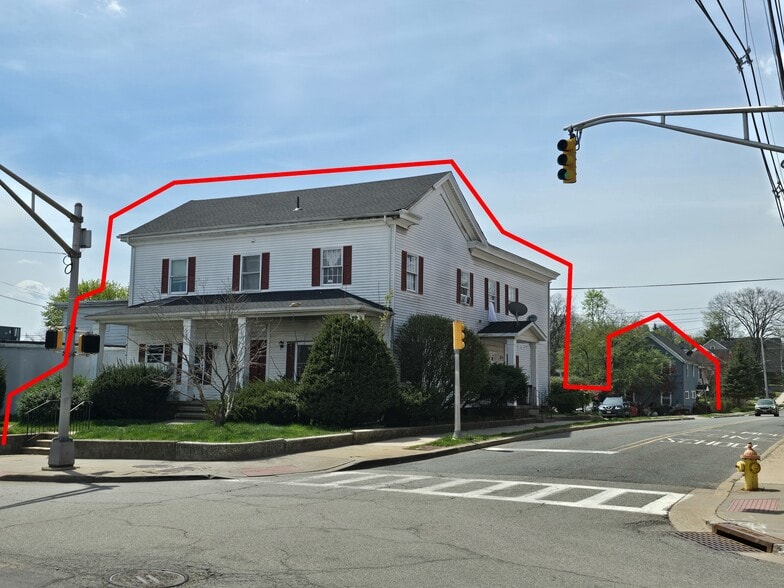 More Photos Of 236 Spring St, Newton Apartments For Sale