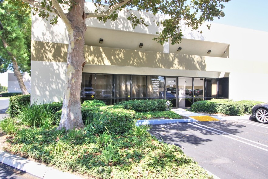 More Photos Of 10722 Arrow Route, Rancho Cucamonga Showroom For Lease