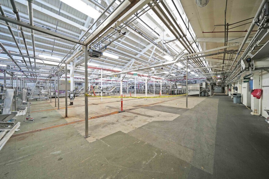 More Photos Of 108 W Walnut St, Yakima Food Processing For Sale