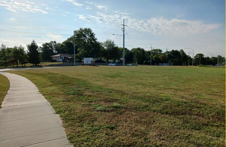 Primary Photo Of N Oak Trafficway & NW 96th St, Kansas City Land For Sale