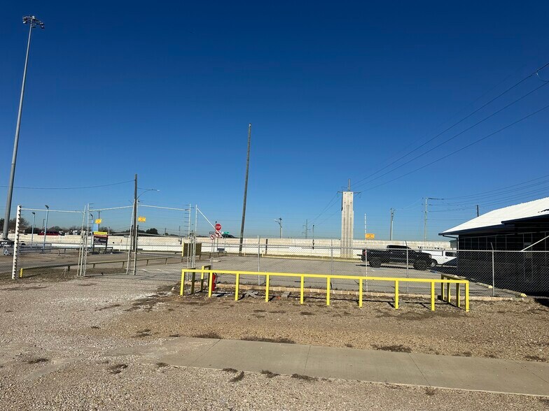More Photos Of 2764 Interstate 30, Mesquite Land For Sale