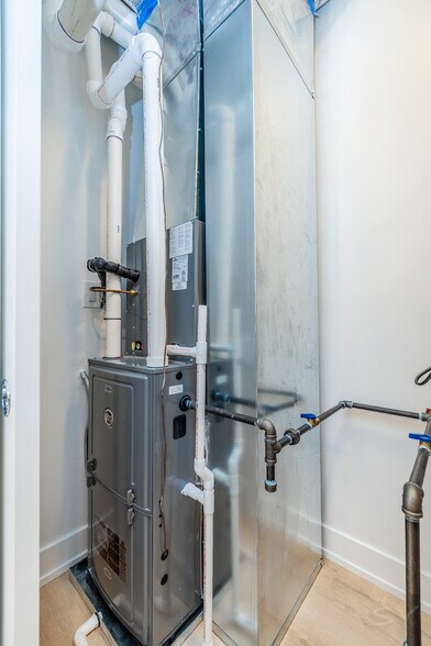 More Photos Of 6050 Eberhart ave, Chicago Apartments For Sale