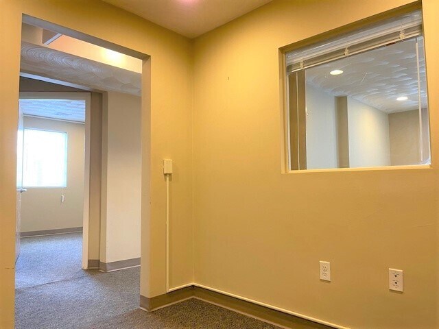 More Photos Of 117 Eddie Dowling Hwy, North Smithfield Loft Creative Space For Lease