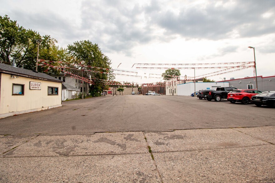 More Photos Of , Minneapolis Unknown For Sale