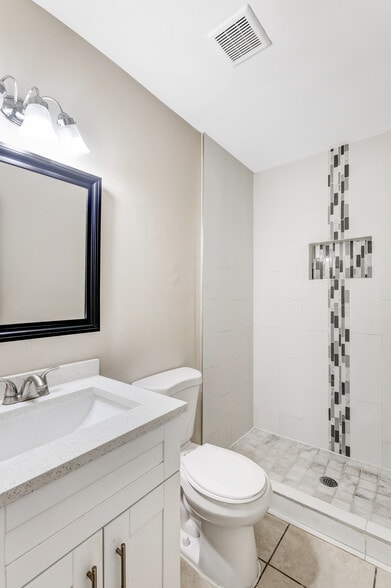 More Photos Of 6240 Rattlesnake Hammock Rd, Naples Apartments For Sale