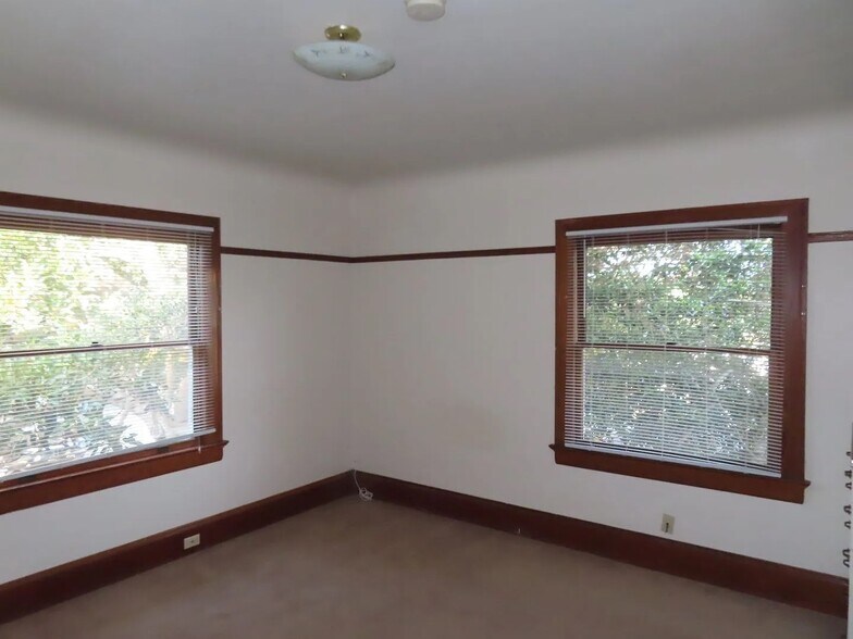 More Photos Of 410 Central Ave, Pacific Grove Apartments For Sale