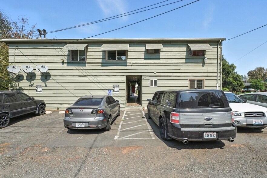 More Photos Of 1405 W 8th Ave, Spokane Apartments For Sale