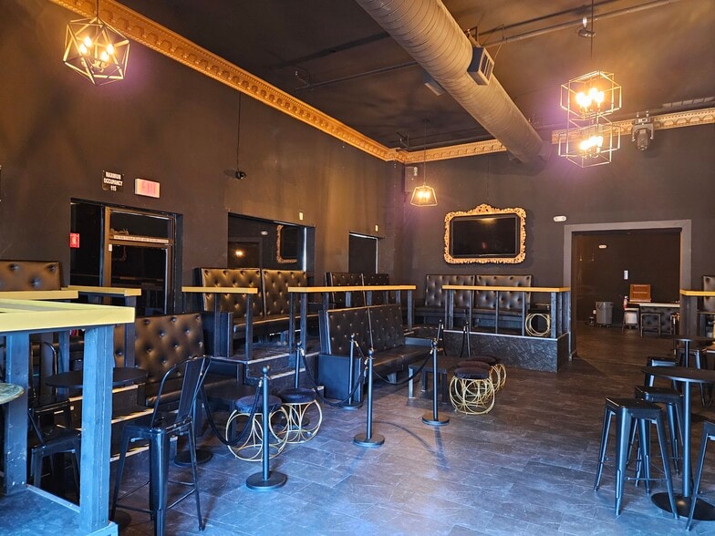 More Photos Of 601-611 H St, Modesto Storefront For Sale