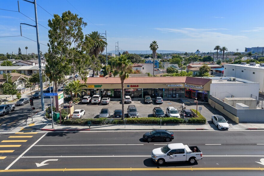More Photos Of 300 W Manchester Blvd, Inglewood Storefront For Sale
