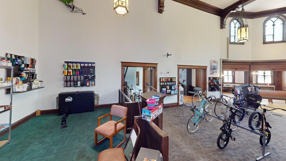 More Photos Of 1205 Elm St, Youngstown Religious Facility For Sale