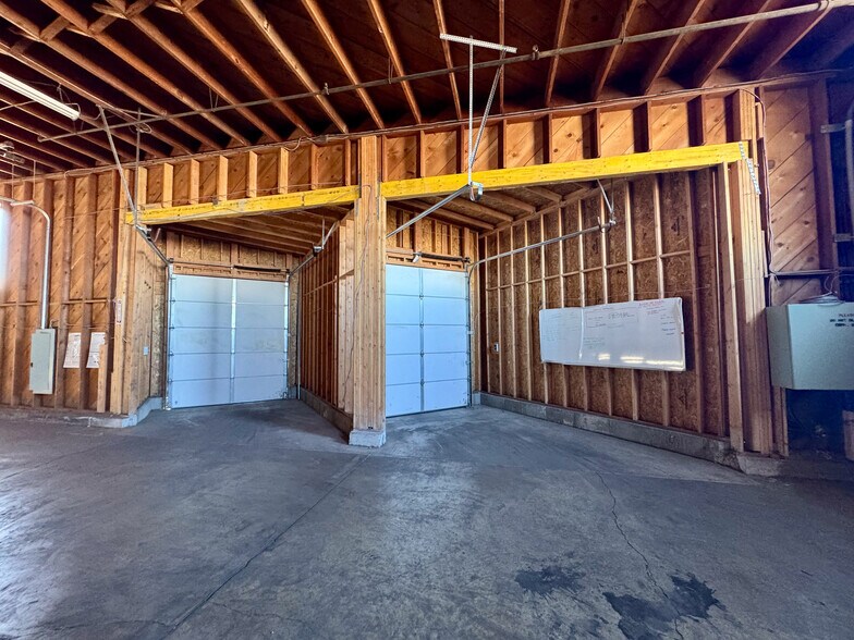More Photos Of 451 N Lodestone Way, Tooele Warehouse For Lease
