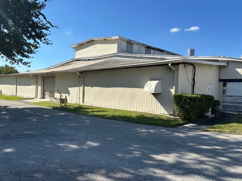 More Photos Of 2650 Rosselle St, Jacksonville Unknown For Lease