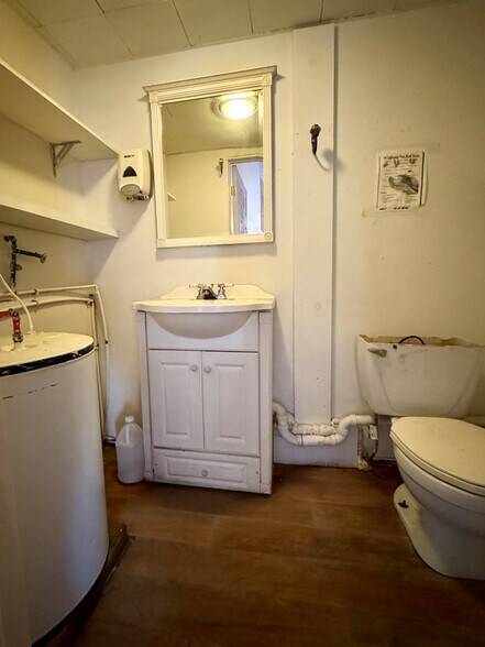 More Photos Of 563 James Monroe Ave, Monroeton Apartments For Sale