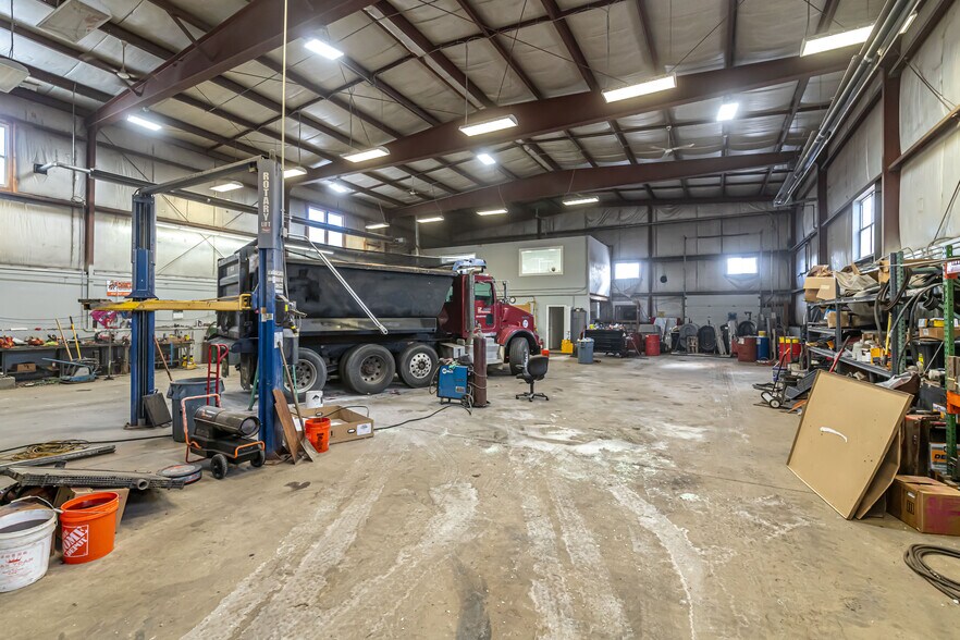 More Photos Of 201 Route 13, Brookline Light Distribution For Sale