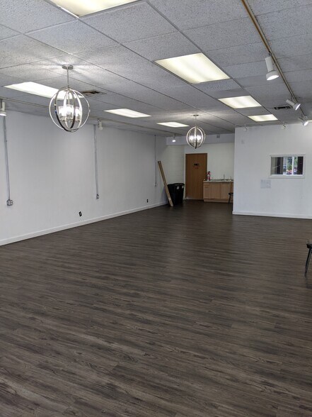 More Photos Of 6500 W Main St, Belleville Unknown For Lease