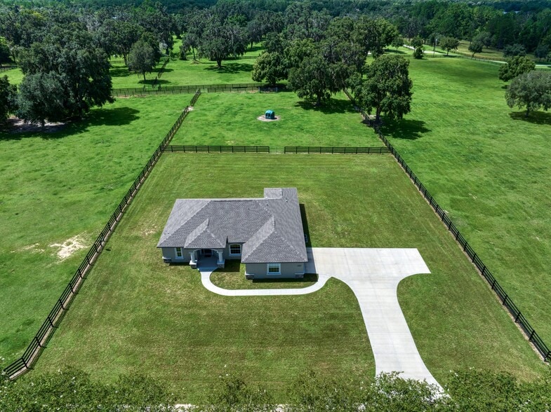 More Photos Of 7780 N Whippoorwill Ter, Hernando Sports And Entertainment For Sale