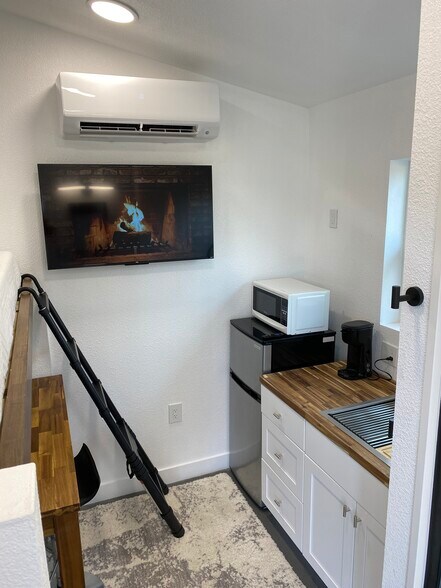 More Photos Of 99 Bartlett St, Reno Apartments For Sale