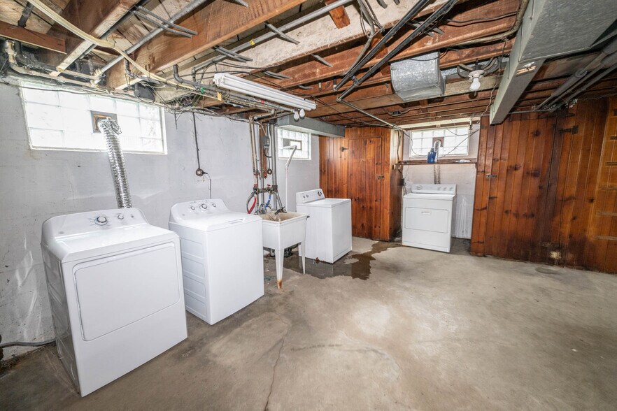 More Photos Of 349 Orchard Dr, Oakwood Apartments For Sale