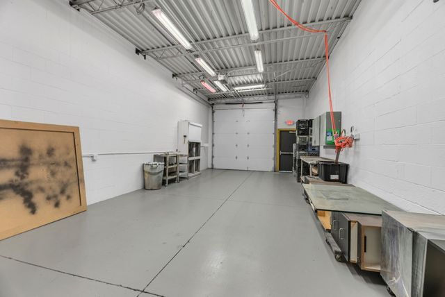 More Photos Of 13920 E 9 Mile Rd, Warren Warehouse For Lease