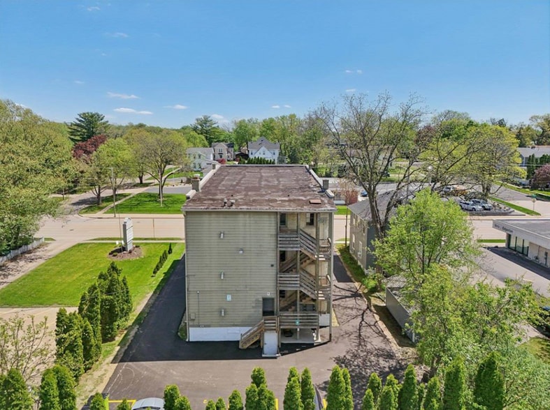 More Photos Of 108 N Main St, Edgerton Apartments For Sale