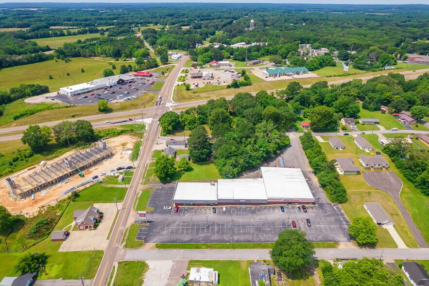 More Photos Of 121 Whitley Ave, Henderson Supermarket For Lease