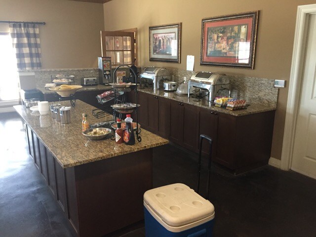 More Photos Of 301 W State Highway 72, Kenedy Hotel For Sale