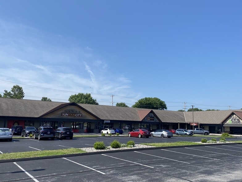 More Photos Of 1730 E Republic Rd, Springfield Unknown For Lease