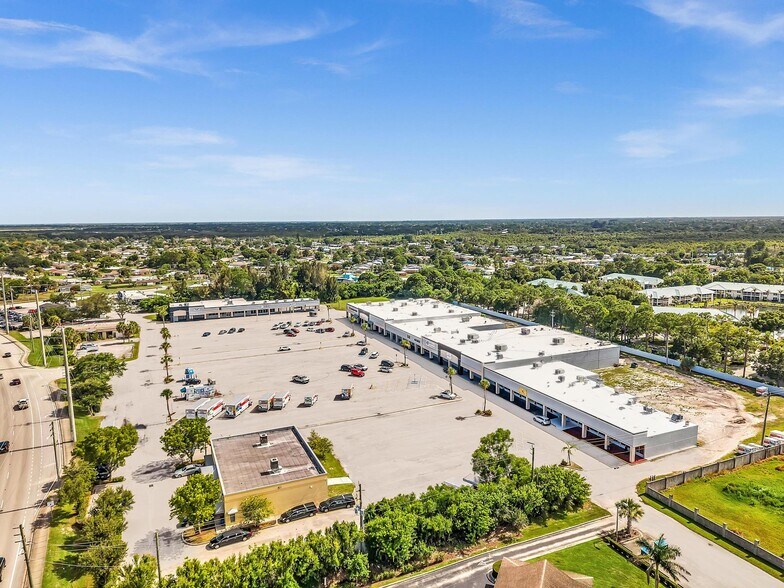 More Photos Of 7121-7177 S US Highway 1, Port Saint Lucie General Retail For Lease
