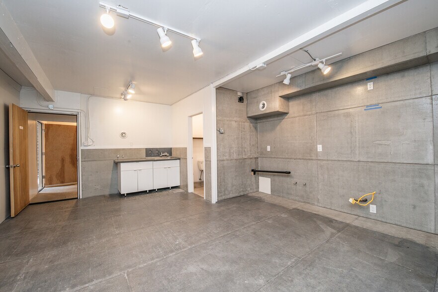 More Photos Of 577 Shotwell St, San Francisco General Retail For Sale