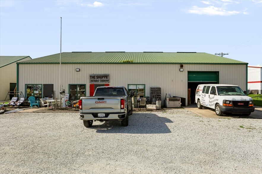 More Photos Of 291 E Two Cent Rd, Bargersville Warehouse For Sale