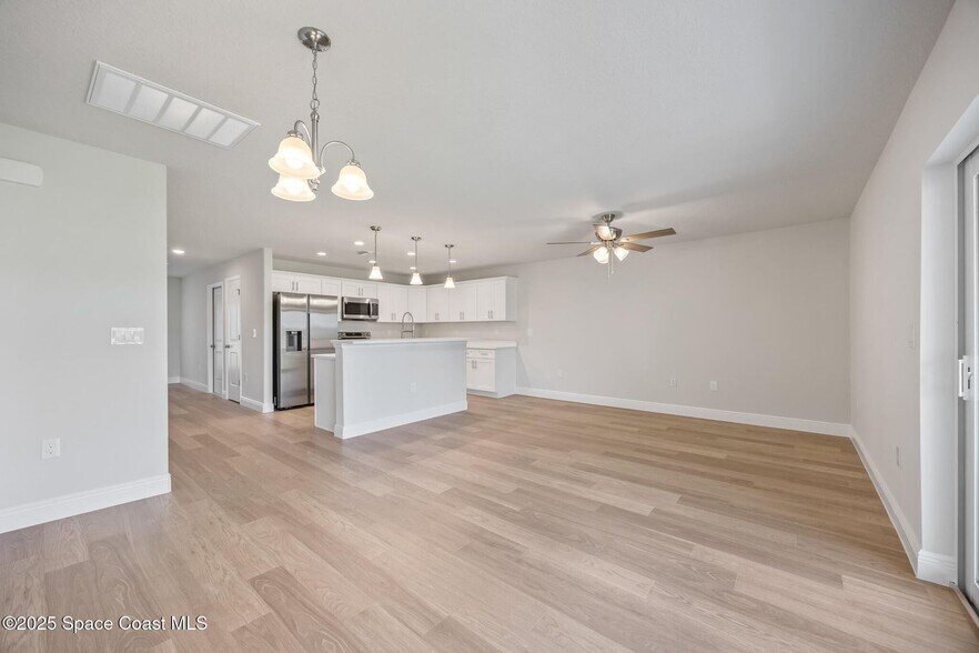 More Photos Of 207 HIDDEN WOODS PL, Melbourne Apartments For Sale