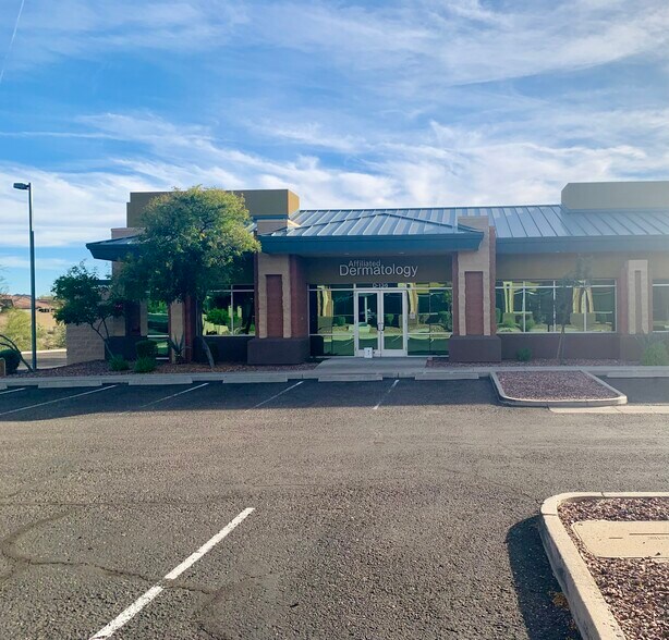 More Photos Of 41810 N Venture Dr, Phoenix Office For Sale