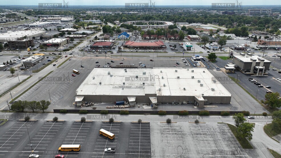 More Photos Of 1533 E Battlefield Rd, Springfield Land For Lease