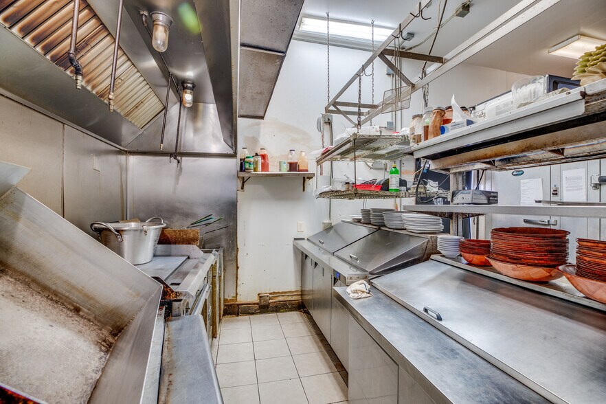 More Photos Of 1550 Indian River Dr, Sebastian Restaurant For Sale