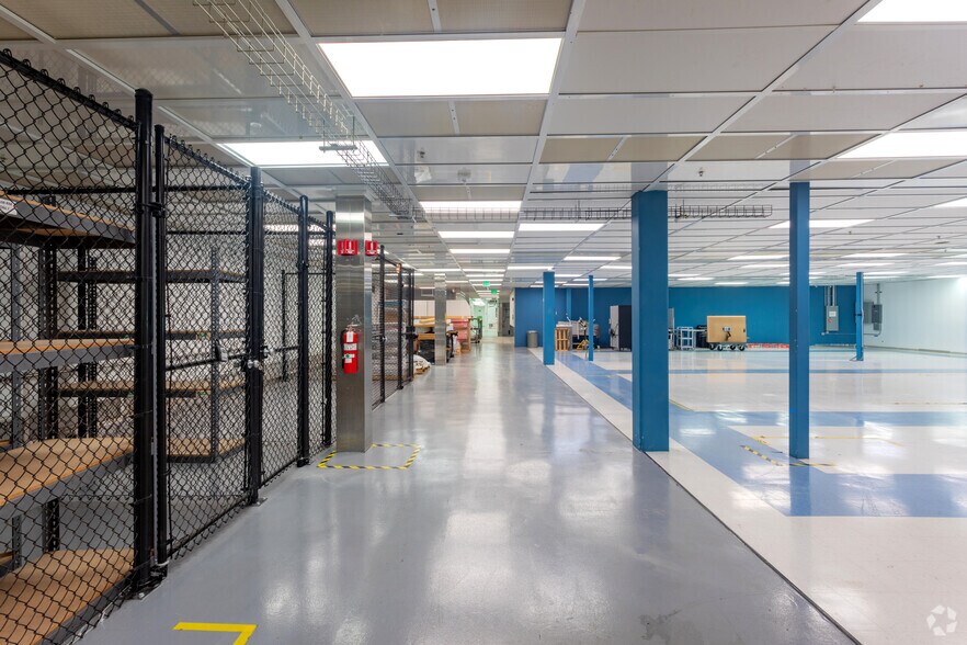 More Photos Of 195 S Milpitas Blvd, Milpitas Research And Development For Lease