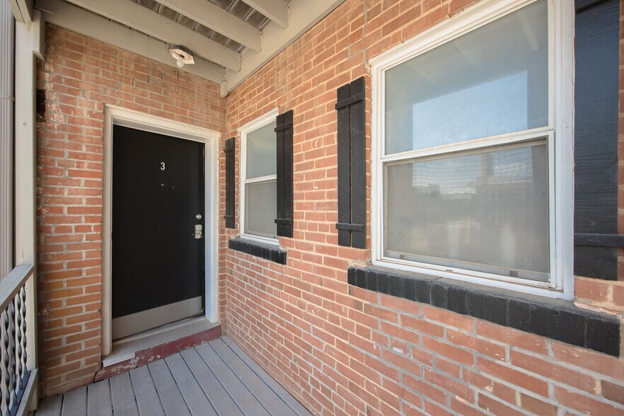 More Photos Of 130 NW 17th St, Oklahoma City Apartments For Sale