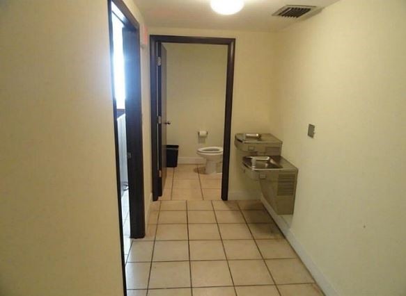 More Photos Of 13977-13981 SW 140th St, Miami Light Distribution For Sale
