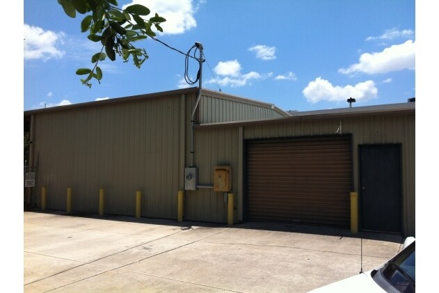 More Photos Of 355 Wickham Rd, Melbourne Auto Dealership For Lease
